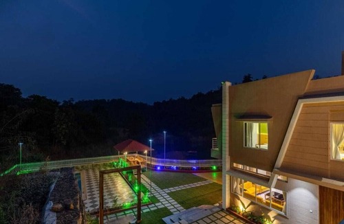 Karjat House | luxury 5-bedroom bungalow with big pool