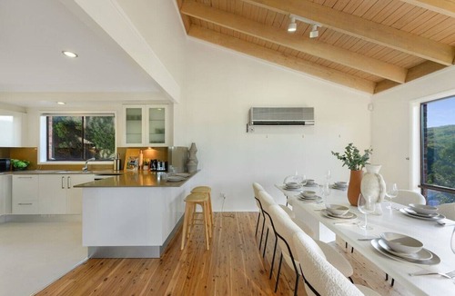 Tascott House | Luxury 6BR | Pool, Views & Designer Home