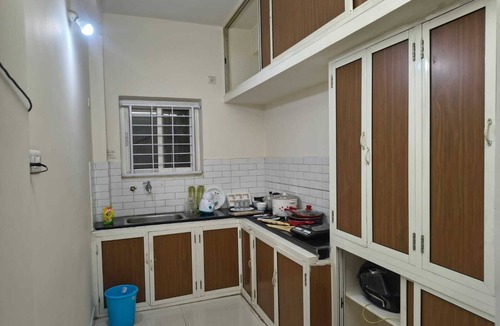 Madhapur Apartment | Luxury 900sq ft 1BHK in Madhapur , Near Hitech City.