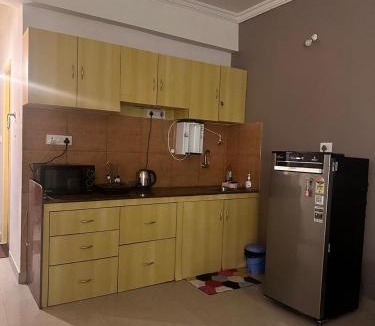 Canacona Apartment | Luxury Apt near Palolem Beach, WFH with Forest view