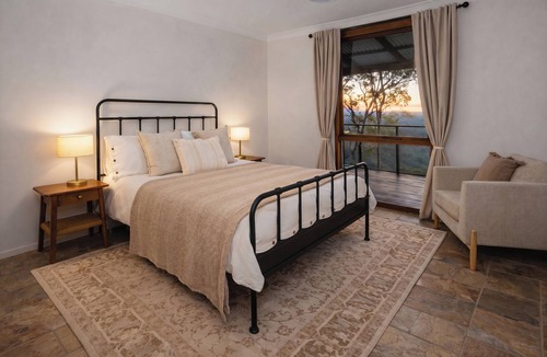Vacy Cabin | Luxury cabin w/private spa, epic valley views & resident wildlife!