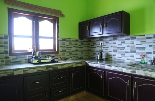 Anachal Villa | Luxury cottages with beautiful mountain view