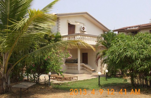 Orlim Villa | Luxury Detached 3 bedroom en-suite Sunset View Beach Villa, 200 mtr Varca Beach