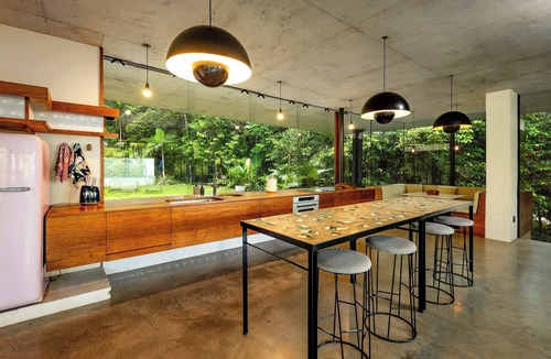 Cairns Villa | Luxury Eco Villa with Infinity Pool Rainforest View