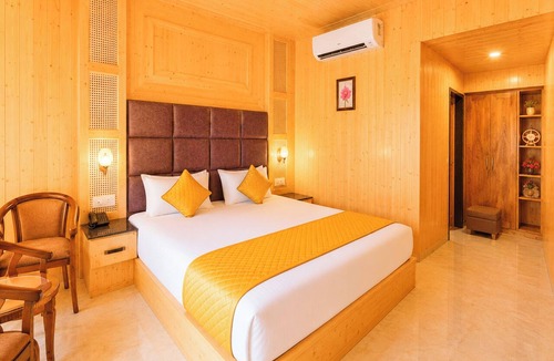 Shivanandi Hotel | Luxury Hotel S-D-K