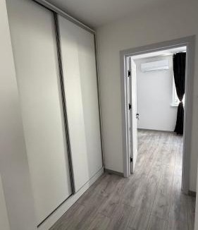 Bacau Apartment | Luxury Lion Crib