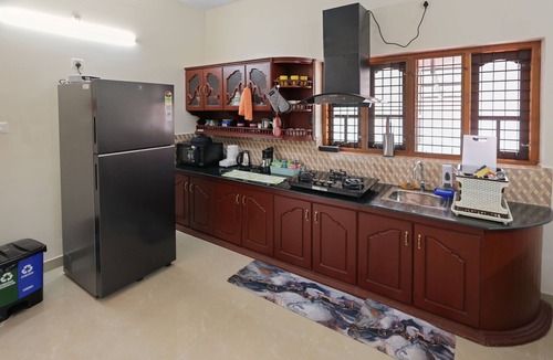 Choonad House | Luxury Oasis 3BR AC Villa- Garden & Balcony Lounge