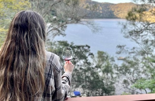 Sydney Cabin | Luxury River Cabin, Hawkesbury River, Berowra Waters, NSW