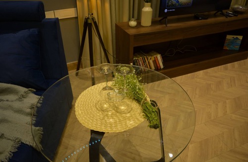 Gurugram Apartment | Luxury Skyline Studio Near Cyberhub & Metro NirviiHomes