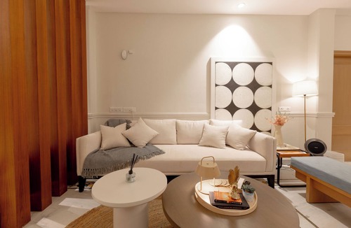 DLF City Apartment | Luxury Stay by Anyday Living - Air Purified - 3BHK - Best Location in Gurugram