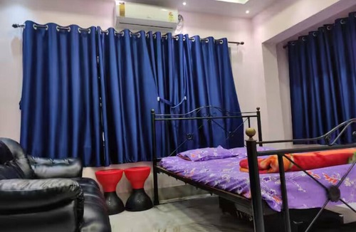 Kolkata Apartment | Luxury stay on budget