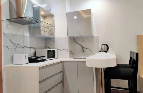 Shyam Nagar Apartment | Luxury Studio Apartment with rooftop infinity pool