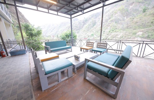 Dehradun House | Luxury Tent With Hill and River Viewhotel Ribera