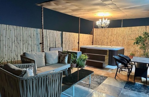 Gurugram Apartment | Luxury terrace jaccuzi, bonfire, rooms best for party