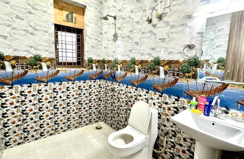 Gurugram Apartment | Luxury terrace jaccuzi, bonfire, rooms best for party