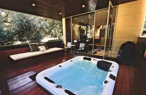 Bramley Villa | Luxury with stunning lake views