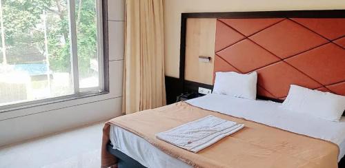 Badlapur Hotel | M B Residency Lodging and Boarding