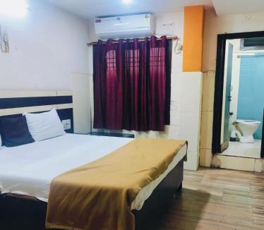 Railway New Colony Hotel | M R Hotels