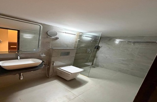 Dharwad Hotel | M R SUITES