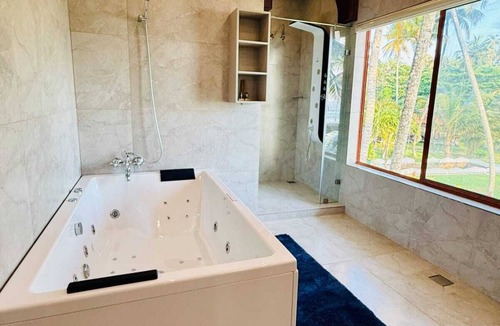 Varkala Hotel | Maadathil cottages & Beach resort