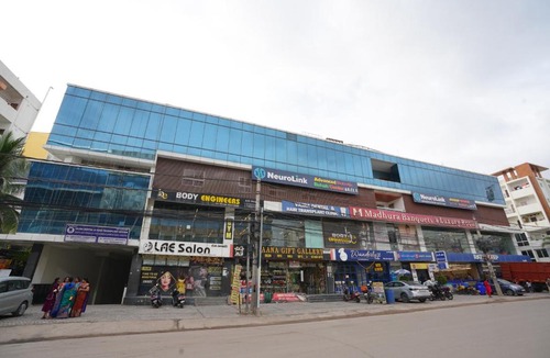 Manikonda Hotel | Madhura Luxury Hotel, Gachibowli near Hitech City