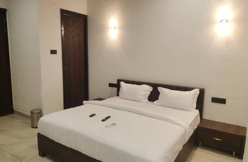 Chikhaldara Hotel | Madhurai Resort