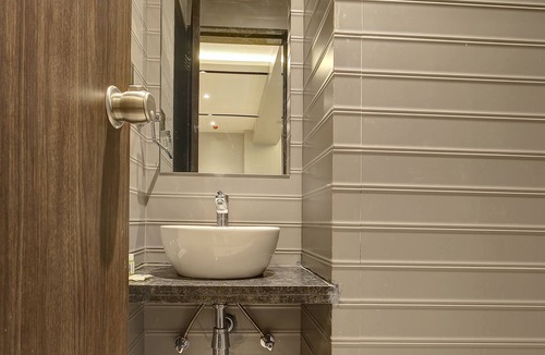 Hadapsar Hotel | MAGNUS FORTUNE HOUSE, BUSINESS HOTEL