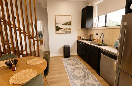 South Bowenfels Apartment | Magpie Retreat