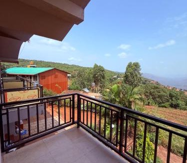 Medha Villa | Mahabaleshwar waterfall view villa