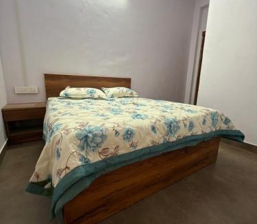 Chauhtan Hotel | Mahadev Guest House