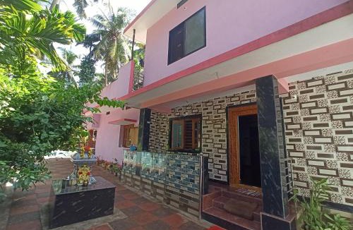 Murudeshwara House | MAHASATHI HOMESTAY Murdeshwar