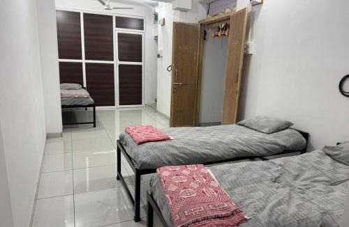 Kolhapur Hotel | Mahayaatri Niwas