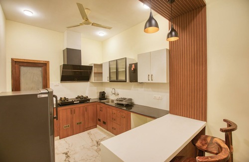 White Town Apartment | Maison Zane Flat 1, rooftop pool with seaview.