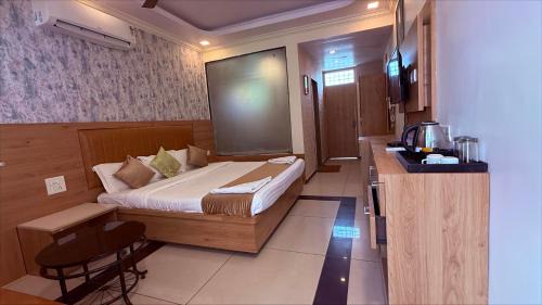 Arambol Hotel | Maitree Beach Resort
