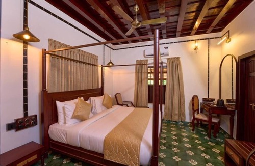 Tirur Resort | MALABAR KOVILAKAM
