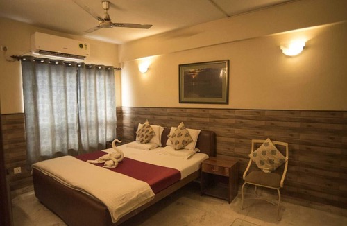 Bhowanipore Hotel | Malik Guest House