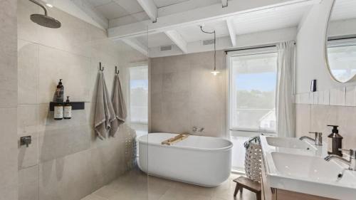 Malmsbury House | Malmsbury Cottage