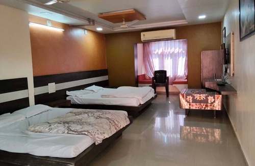 Shamlaji Hotel | Mangal Murti Hotels Pvt. Ltd.