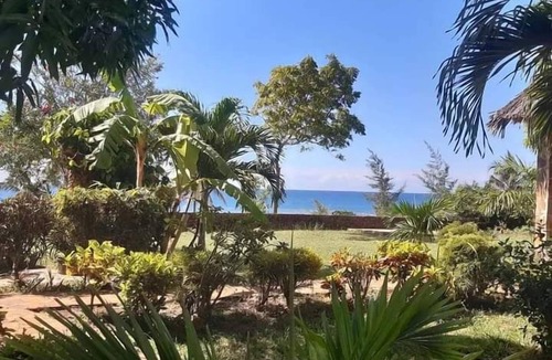 Msambweni Bed & Breakfast | Mango Lodge Msambweni