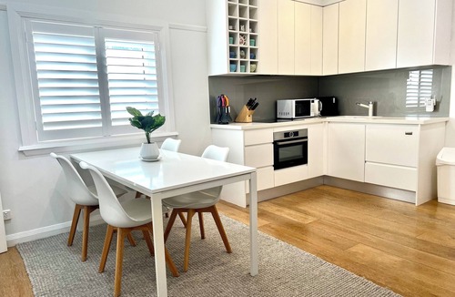 Manly Apartment | Manly Beach family retreat plus rare onsite parking