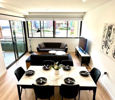Manly Vale Apartment | Manly Moon
