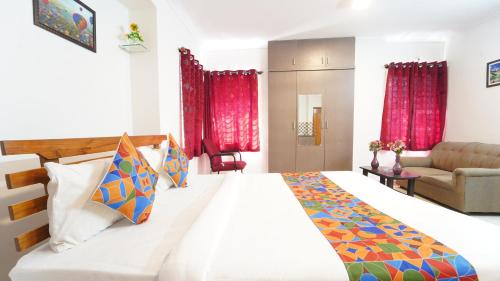 Vyalikaval HBCS Layout Hotel | Mann Pasand Inn Feel the Luxury
