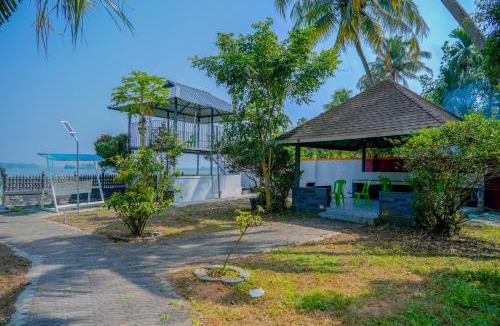 Poochakkal House | Mannath Lake House