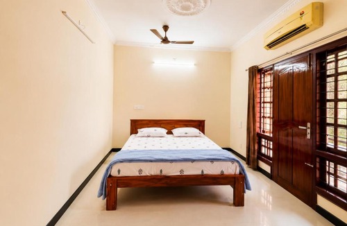 Surathkal Villa | Manomayi Luxury 4BHK Family Villa Spacious 4500 Sqft Duplex