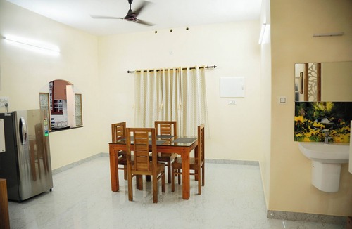 Thiruvananthapuram Apartment | Mansion Luxury service Villa