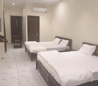 Dhariyawad Hotel | Mantara Hotel Dhariyawad
