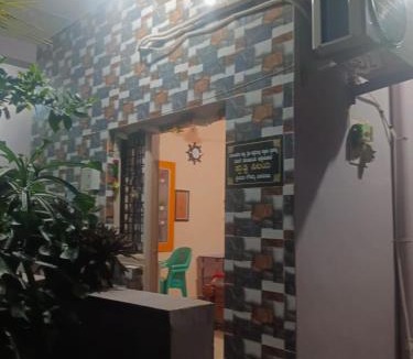 Kamalapur House | Manvitha Homestay Hampi