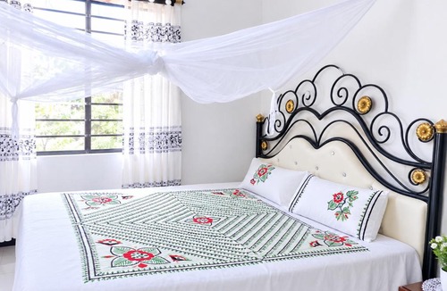 Pwani Bed & Breakfast | MAPADA House