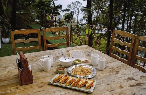 Kasauli House | Maple cottage3 Bedroom|Open Theatre|Terrace Garden
