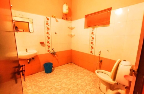 Kuzhuppilly Hotel | Mare blu Resort